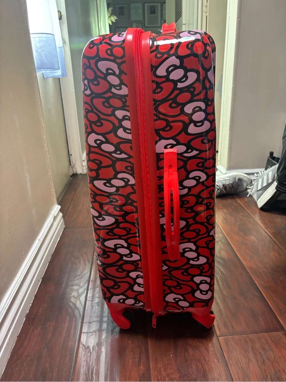 brand new hello kitty 24in checked bag luggage